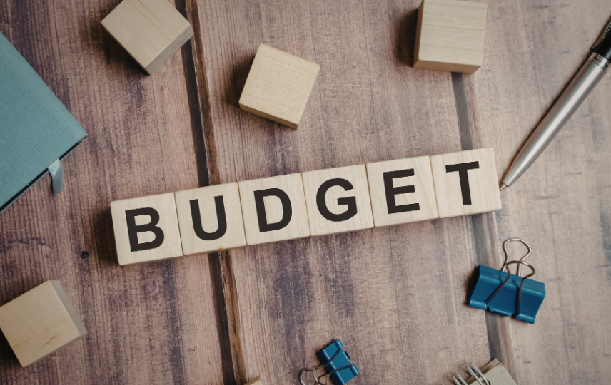 How much should a small business spend on marketing? (UK guide)